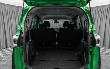 Toyota Sienta II, 2017 год, 1 700 000 рублей, 23 фотография