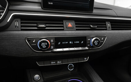 Audi A4, 2018 год, 2 550 000 рублей, 17 фотография