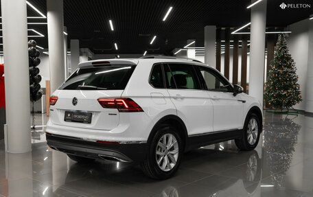 Volkswagen Tiguan II, 2019 год, 2 790 000 рублей, 5 фотография