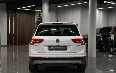 Volkswagen Tiguan II, 2019 год, 2 790 000 рублей, 6 фотография