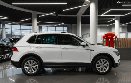 Volkswagen Tiguan II, 2019 год, 2 790 000 рублей, 8 фотография