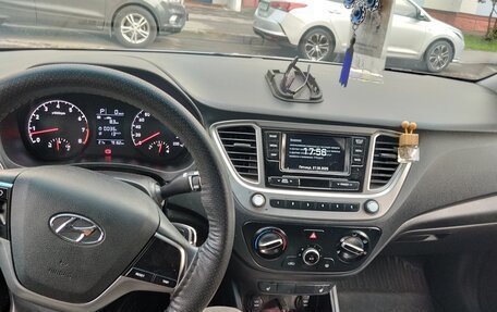 Hyundai Solaris II рестайлинг, 2020 год, 1 550 000 рублей, 2 фотография