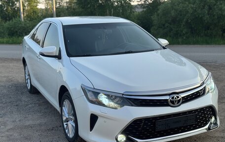 Toyota Camry, 2014 год, 2 000 000 рублей, 2 фотография
