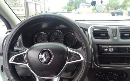 Renault Logan II, 2018 год, 950 000 рублей, 9 фотография