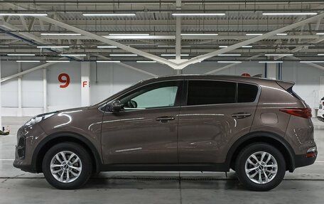 KIA Sportage IV рестайлинг, 2020 год, 2 275 000 рублей, 10 фотография