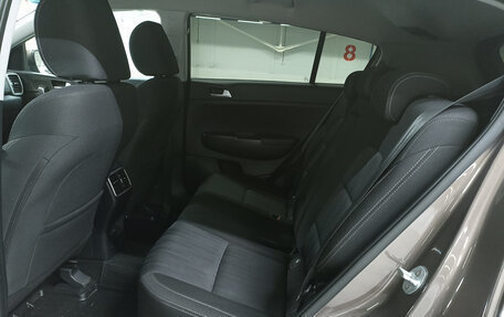 KIA Sportage IV рестайлинг, 2020 год, 2 275 000 рублей, 15 фотография
