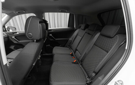 Volkswagen Tiguan II, 2018 год, 2 440 000 рублей, 14 фотография