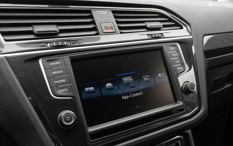Volkswagen Tiguan II, 2017 год, 2 540 000 рублей, 22 фотография