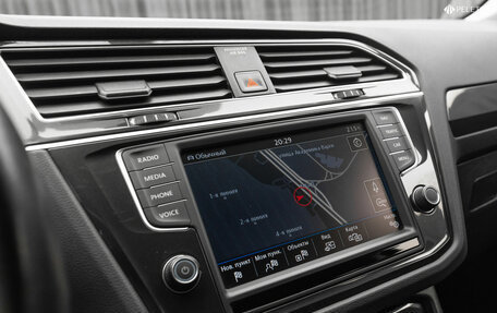 Volkswagen Tiguan II, 2017 год, 2 540 000 рублей, 21 фотография