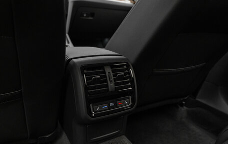 Volkswagen Passat B8 рестайлинг, 2019 год, 2 440 000 рублей, 15 фотография
