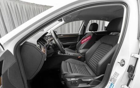 Volkswagen Passat B8 рестайлинг, 2019 год, 2 440 000 рублей, 11 фотография