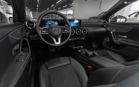 Mercedes-Benz A-Класс, 2019 год, 2 520 000 рублей, 7 фотография