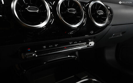 Mercedes-Benz A-Класс, 2019 год, 2 520 000 рублей, 19 фотография