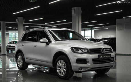 Volkswagen Touareg III, 2013 год, 2 660 000 рублей, 2 фотография