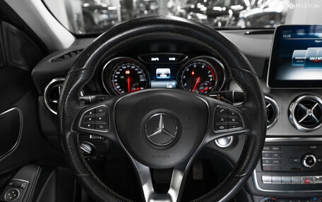 Mercedes-Benz GLA, 2017 год, 2 680 000 рублей, 10 фотография