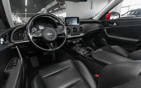 KIA Stinger I, 2019 год, 2 310 000 рублей, 8 фотография