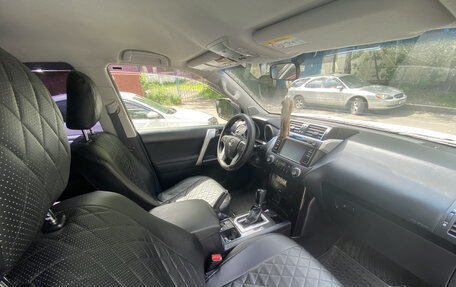 Toyota Land Cruiser Prado 150 рестайлинг 2, 2015 год, 3 230 000 рублей, 5 фотография