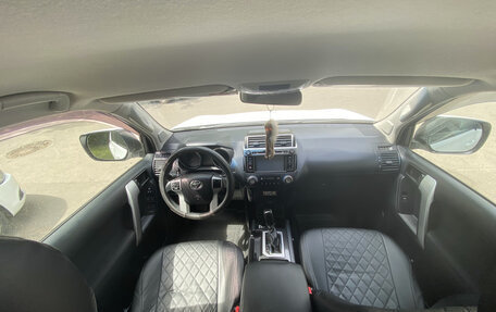 Toyota Land Cruiser Prado 150 рестайлинг 2, 2015 год, 3 230 000 рублей, 7 фотография