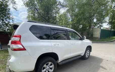 Toyota Land Cruiser Prado 150 рестайлинг 2, 2015 год, 3 230 000 рублей, 15 фотография