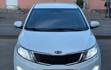KIA Rio III рестайлинг, 2011 год, 990 000 рублей, 2 фотография