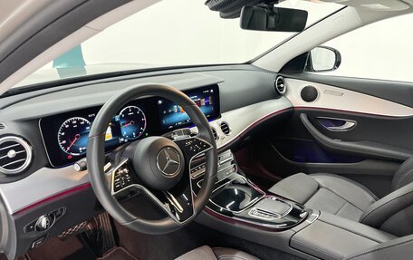 Mercedes-Benz E-Класс, 2023 год, 5 300 000 рублей, 15 фотография