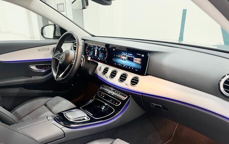 Mercedes-Benz E-Класс, 2023 год, 5 300 000 рублей, 21 фотография