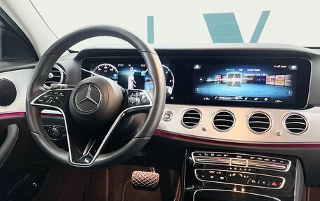 Mercedes-Benz E-Класс, 2023 год, 5 300 000 рублей, 24 фотография