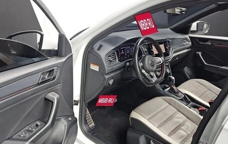 Volkswagen T-Roc I, 2022 год, 1 970 000 рублей, 5 фотография