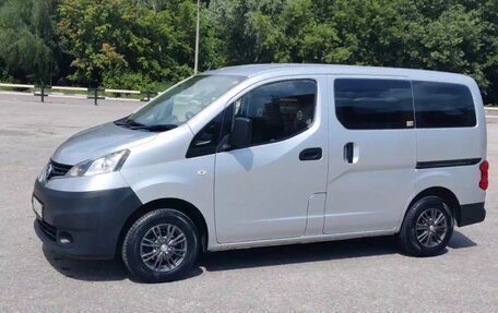 Nissan NV200, 2017 год, 1 550 000 рублей, 3 фотография