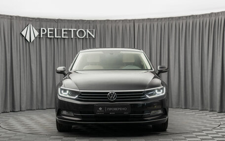 Volkswagen Passat B8 рестайлинг, 2015 год, 1 790 000 рублей, 3 фотография