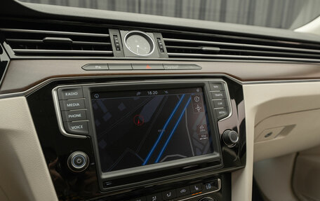 Volkswagen Passat B8 рестайлинг, 2015 год, 1 790 000 рублей, 23 фотография
