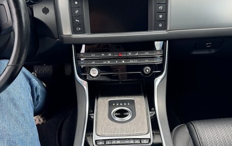 Jaguar XF II, 2016 год, 2 355 000 рублей, 17 фотография