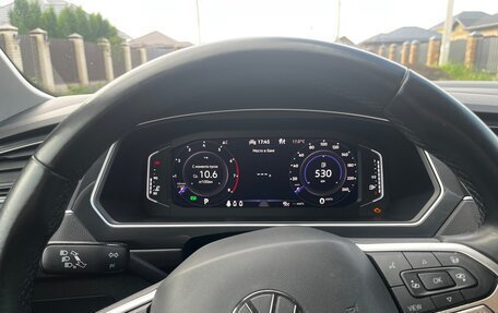 Volkswagen Tiguan II, 2021 год, 3 600 000 рублей, 27 фотография