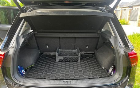 Volkswagen Tiguan II, 2021 год, 3 600 000 рублей, 24 фотография