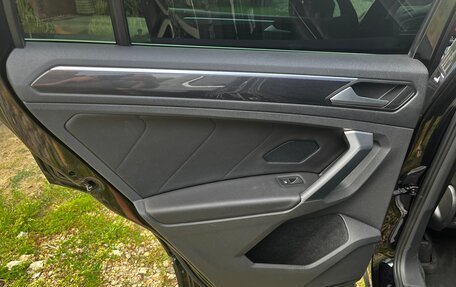 Volkswagen Tiguan II, 2021 год, 3 600 000 рублей, 31 фотография