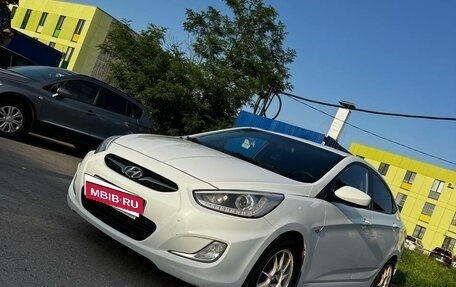 Hyundai Solaris II рестайлинг, 2014 год, 950 000 рублей, 11 фотография