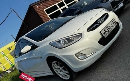 Hyundai Solaris II рестайлинг, 2014 год, 950 000 рублей, 3 фотография