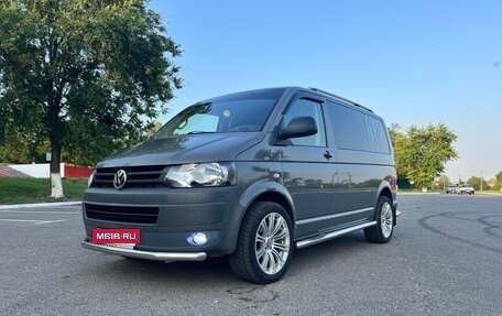 Volkswagen Transporter T5 рестайлинг, 2010 год, 1 750 000 рублей, 2 фотография
