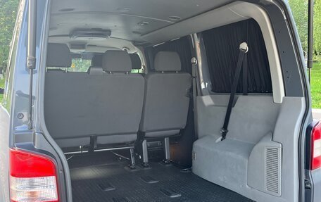 Volkswagen Transporter T5 рестайлинг, 2010 год, 1 750 000 рублей, 14 фотография