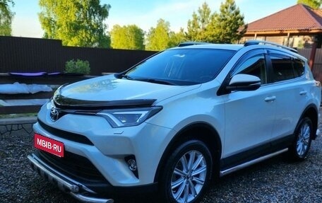 Toyota RAV4, 2016 год, 2 950 000 рублей, 1 фотография