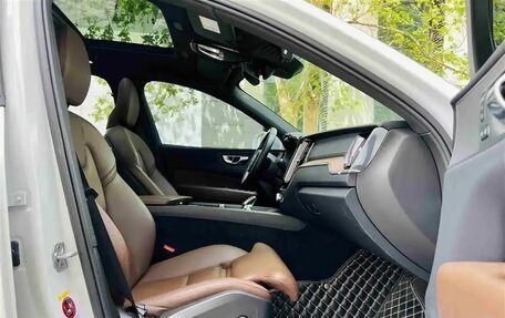 Volvo XC60 II, 2022 год, 3 330 000 рублей, 20 фотография