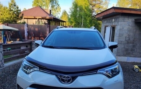 Toyota RAV4, 2016 год, 2 950 000 рублей, 3 фотография