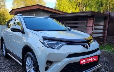 Toyota RAV4, 2016 год, 2 950 000 рублей, 2 фотография