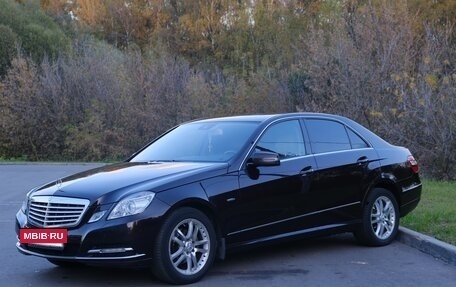Mercedes-Benz E-Класс, 2010 год, 1 590 000 рублей, 2 фотография