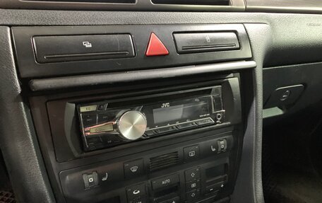 Audi A6, 1998 год, 380 000 рублей, 12 фотография