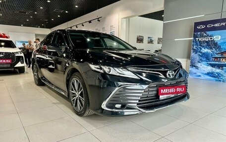 Toyota Camry, 2023 год, 3 619 000 рублей, 3 фотография