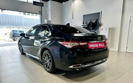 Toyota Camry, 2023 год, 3 619 000 рублей, 7 фотография