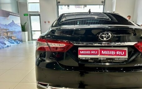 Toyota Camry, 2023 год, 3 619 000 рублей, 9 фотография