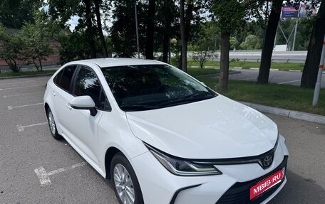 Toyota Corolla, 2022 год, 1 990 000 рублей, 1 фотография
