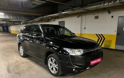 Mitsubishi Outlander III рестайлинг 3, 2013 год, 1 550 000 рублей, 1 фотография